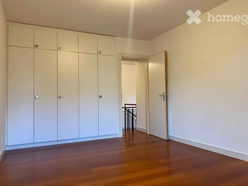 Prächtiges 7-Zimmer-Duplex mit Seeblick in Cologny – Foto 10 von 12
