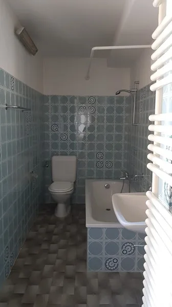 Affittiamo oggetto all'interno di una casa signorile a Cademario, con parziale vista lago e camino – foto 7 di 7