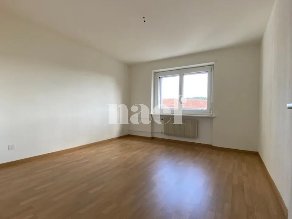 Dreizimmerwohnung im 4. Stock