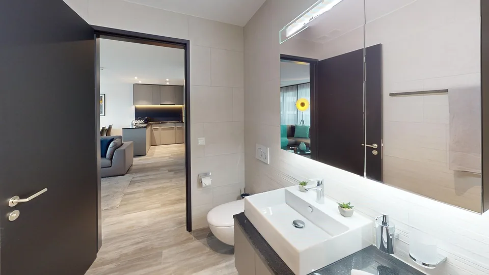 Wohnung mit Balkon – Mindestmietdauer 1 Monat – photo 23 sur 23