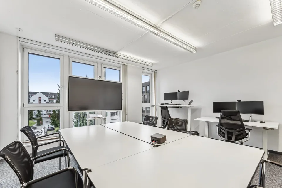 Stadthof Sursee - Bureau Idéal 36 m² dans un Bâtiment Commercial Moderne