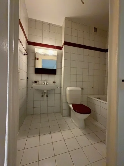 Appartement de 2.5 pièces situé au rez-de-chaussée ouest, 1er loyer... – photo 6 sur 6