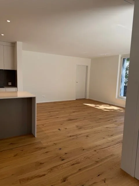 Erstvermietung einer modernen 3.5-Zimmer-Neubau-Wohnung im Erdgeschoss in Bassersdorf