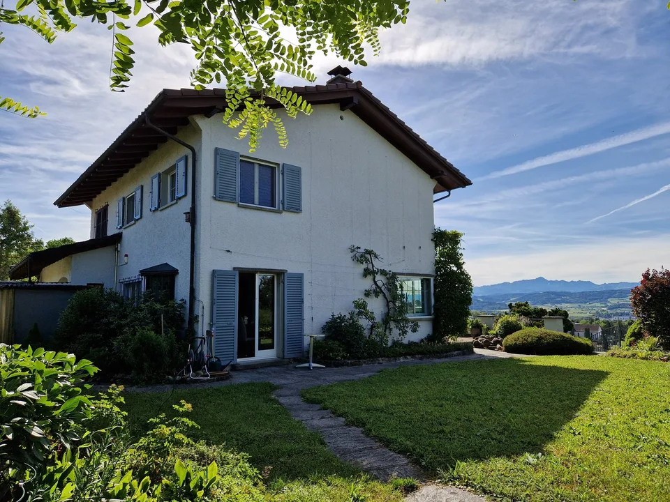 Single-family house for garden lovers