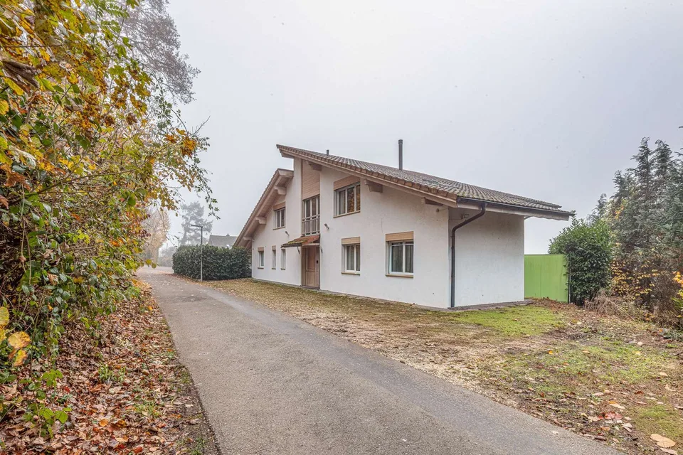 Grosszügiges Einfamilienhaus mit Weitblick, viel Privatsphäre und einzigartigem Raumgefühl – Foto 12 von 13