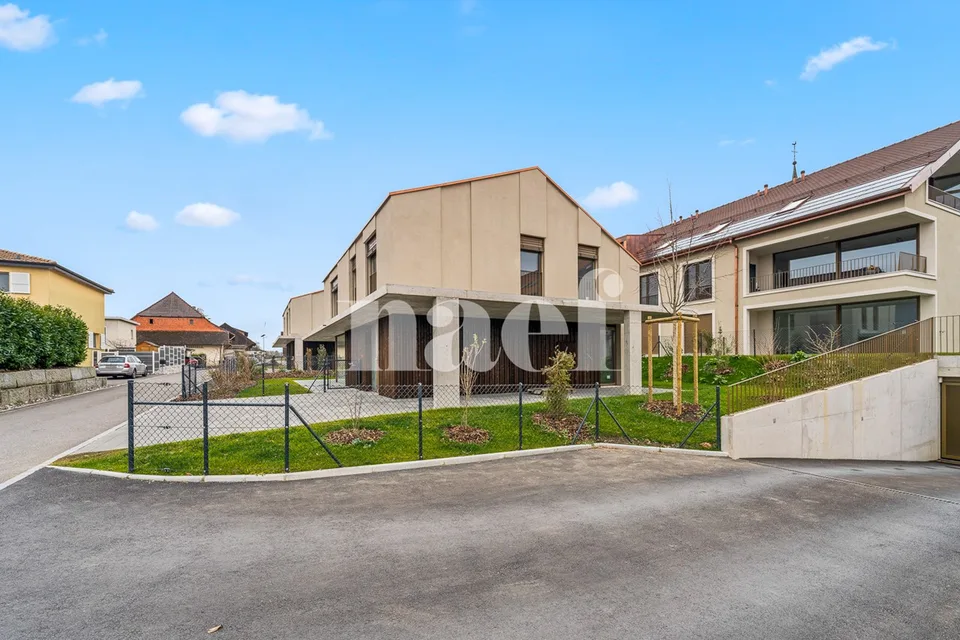 Casa unifamiliare di 6.5 locali e 196 m² con terrazza e giardino in vendita a Gletterens