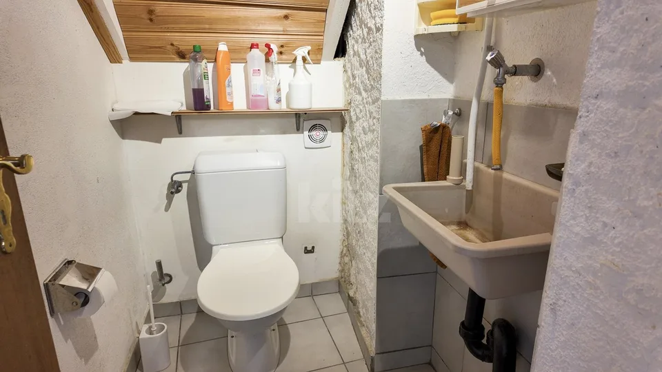 To be fully renovated: Village house – photo 12 of 13