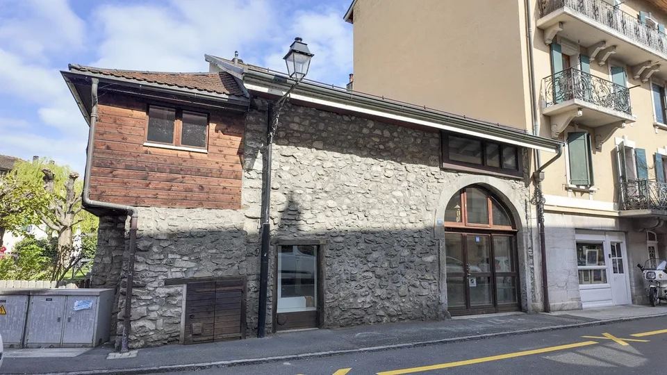 A rénover entièrement : Maison villageoise