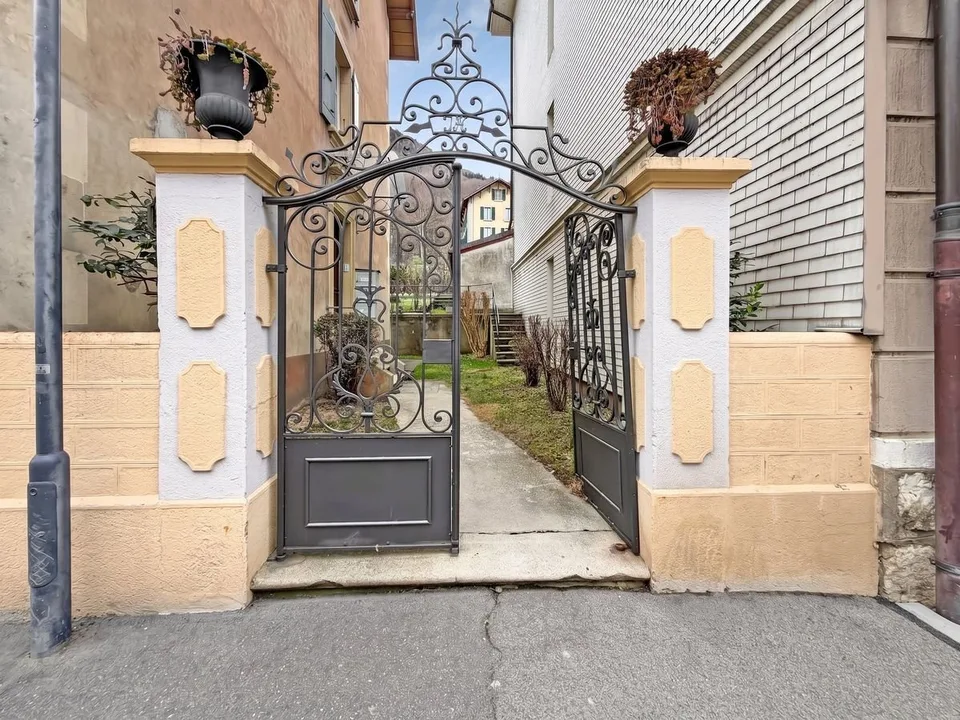 Immeuble à vendre à Vallorbe - 3 appartements