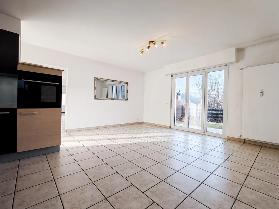 Ampio appartamento di 3,5 locali di 100 m² con giardino ? Vicino a Crans-Montana