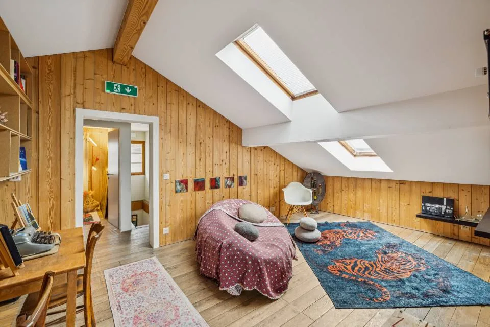 Appartement ou projet au centre de Mase avec vaste terrasse