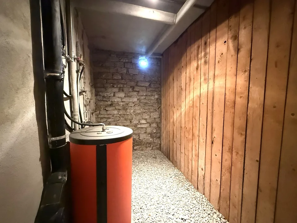 Maison bifamiliale, grand terrain, situation bien desservie – photo 19 sur 19