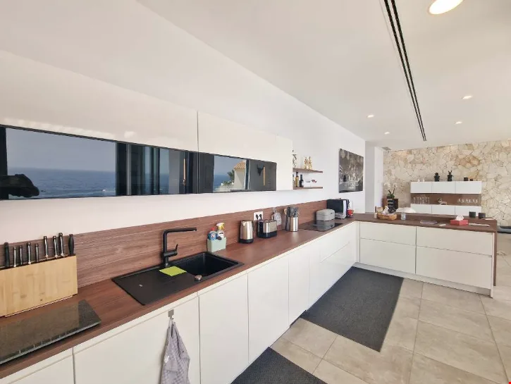 Villa da sogno sulla prima linea di mare a Cala Murada – foto 6 di 17