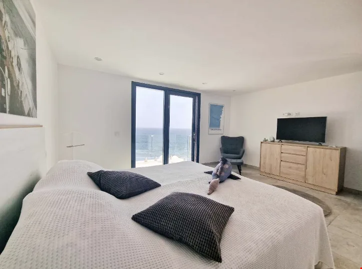 Villa da sogno sulla prima linea di mare a Cala Murada – foto 8 di 17