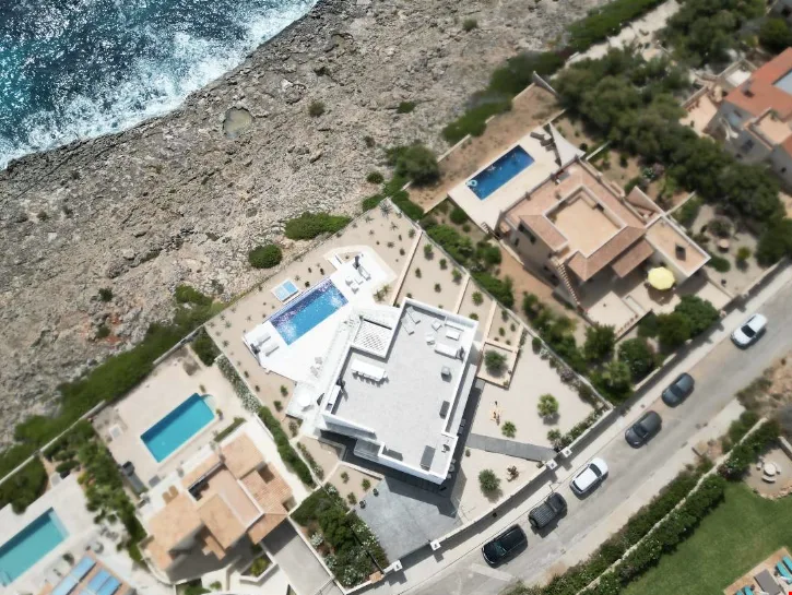 Villa da sogno sulla prima linea di mare a Cala Murada – foto 17 di 17