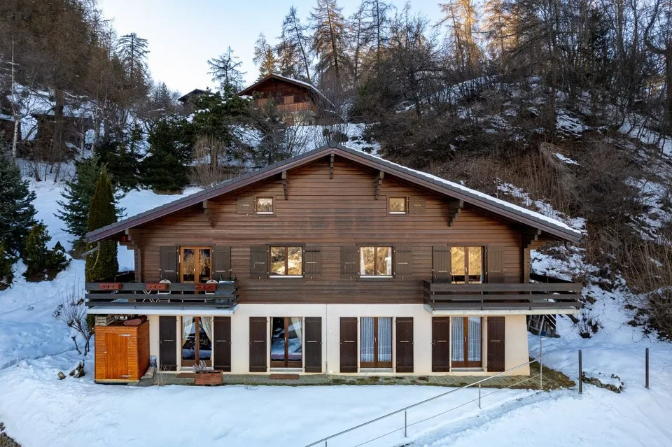 Charmant chalet de 3 chambres avec vue panoramique sur la montagne et excellent accès aux remontées mécaniques