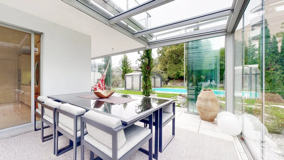 ZWEI GENERATIONEN, EIN ZUHAUSE - MEHRGENERATIONENHAUS MIT POOL – Foto 6 von 8