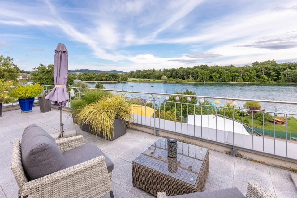 Appartamento esclusivo di 5,5 locali con terrazza - vista premium sul Reno a Büsingen am Hochrhein