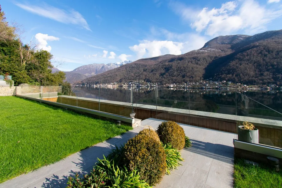 Exklusives Luxusapartment mit Whirlpool und atemberaubender Seesicht – Foto 14 von 25