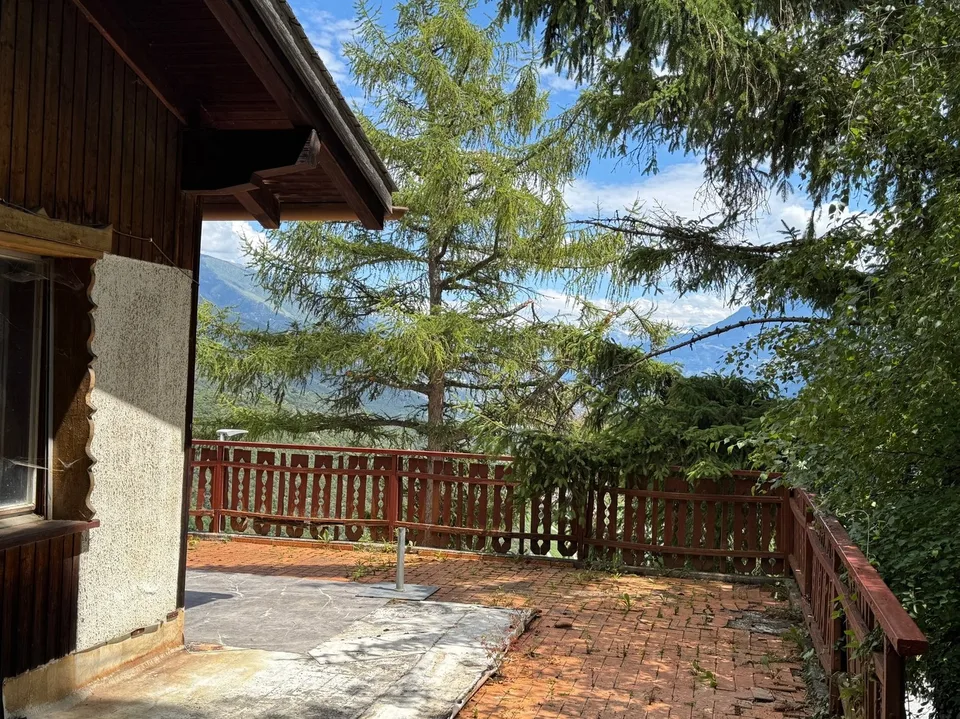 Maison /4.5 pces /Nécessite complète rénovation / Mollens /EXCLUSIVITE