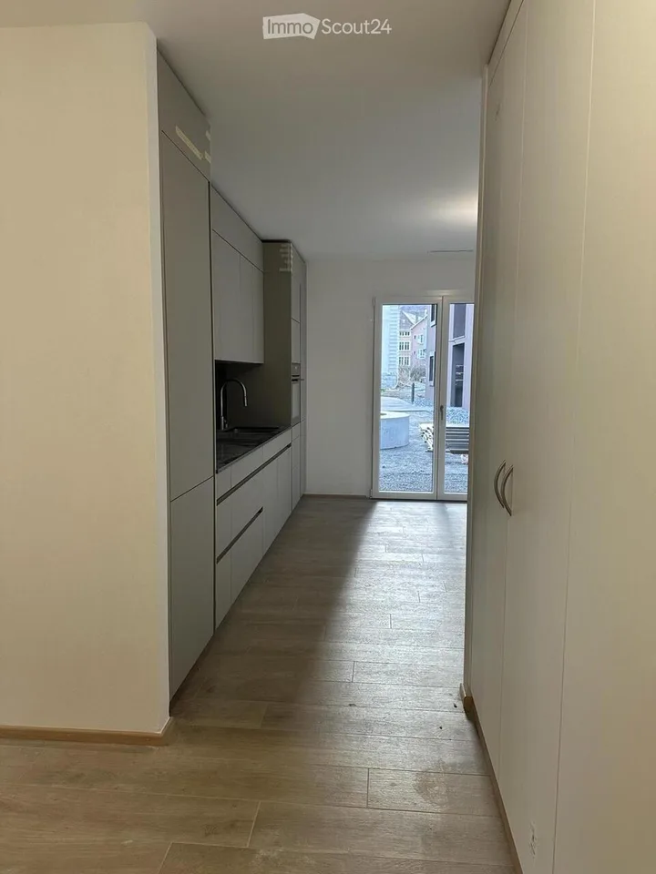 Appartamento 3,5 locali, nuovo, terrazza e giardino nel centro di Martigny