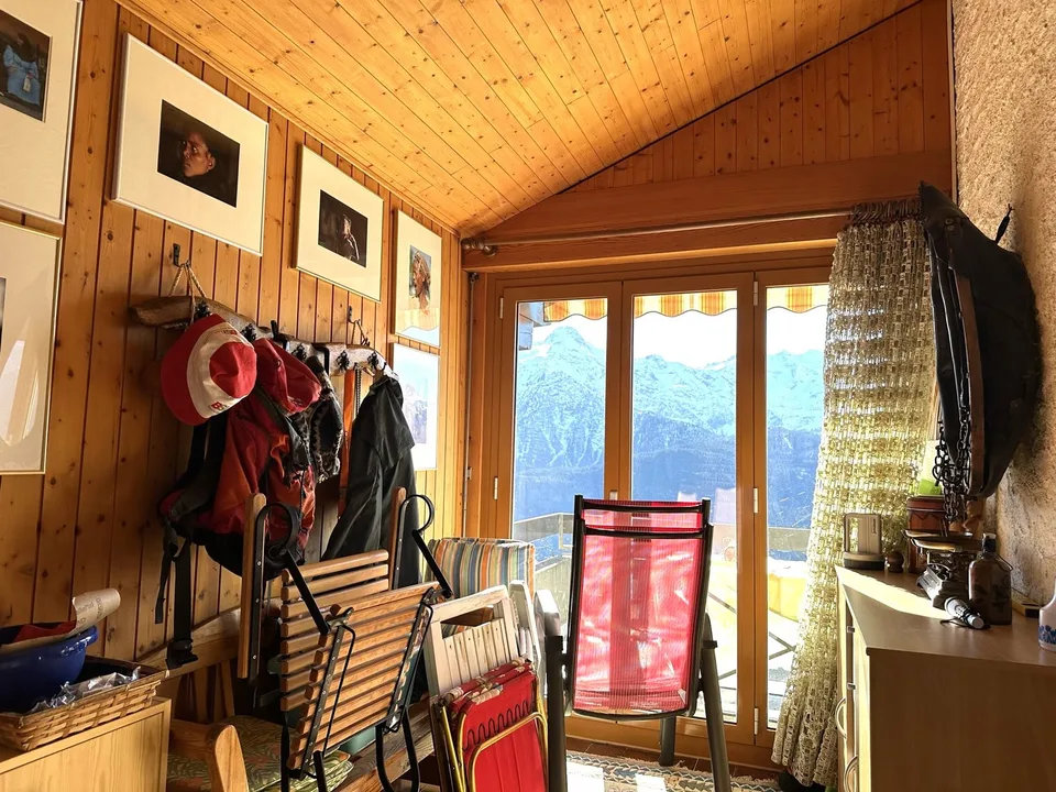 Chalet mit 2 Apartments 2,5 + 3,5 Zimmer – Foto 11 von 13