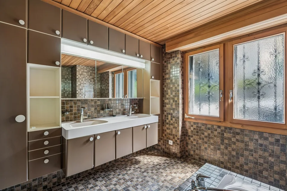 Spacieuse maison unifamiliale de 6 pièces à Mollis – vivre avec une vue panoramique – photo 12 sur 21