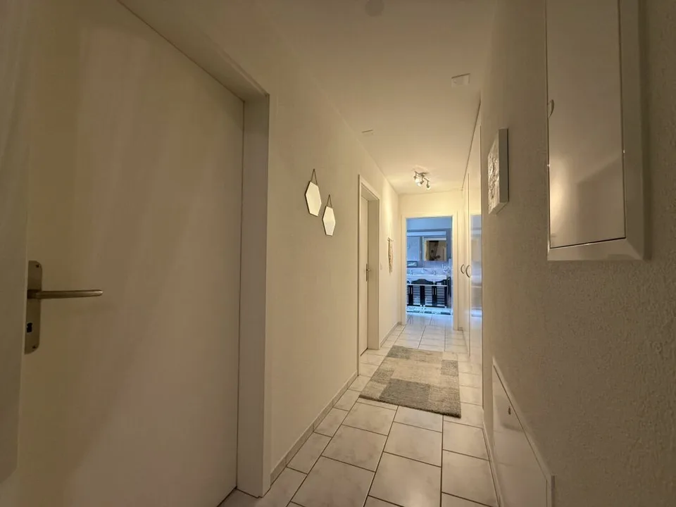 Très bien entretenu 4,5 pièces appartement avec jardin – photo 10 sur 18