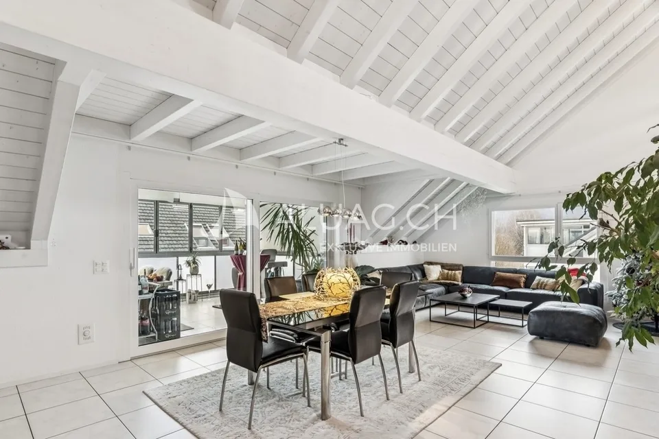 KOMFORTABLE DUPLEXWOHNUNG MIT LOGGIA