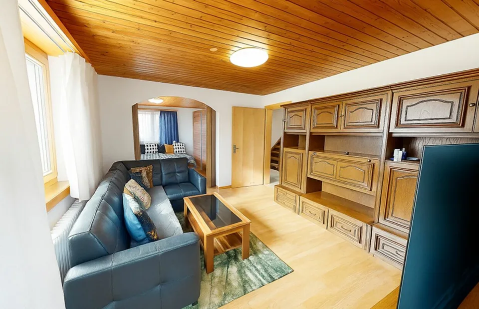 7.5 Zimmer-Einfamilienhaus