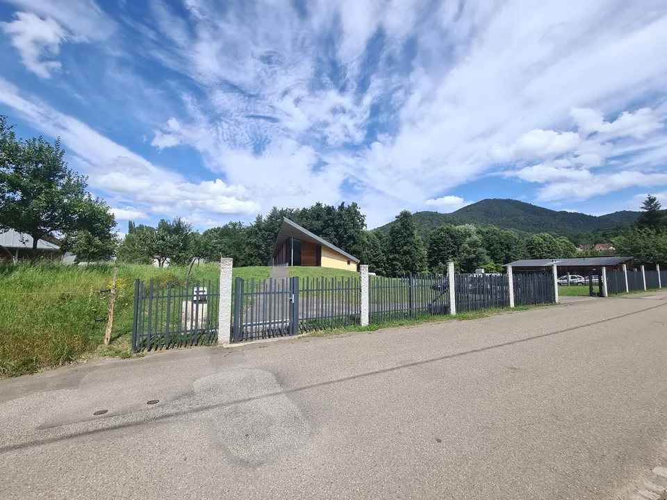 Prächtige und geräumige Villa von sehr hohem Standard mit Gewerbefläche oder anderer Nutzung – Foto 12 von 30
