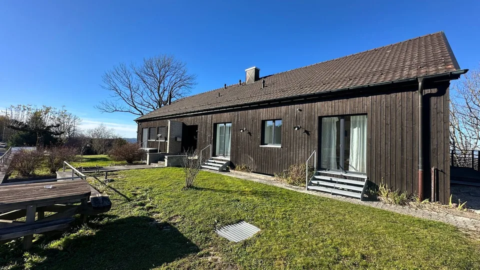 Belle maison avec chambres d'hôtes et un appartement de 2,5 pièces