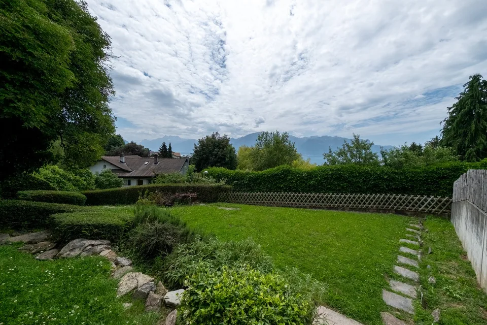Charmanter Einfamilienbungalow mit 5.5 Zimmern im Zentrum von Blonay