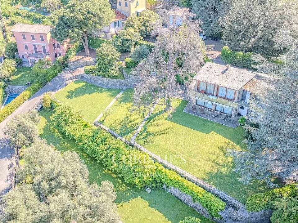 Domaine de prestige avec villas indépendantes et grand parc