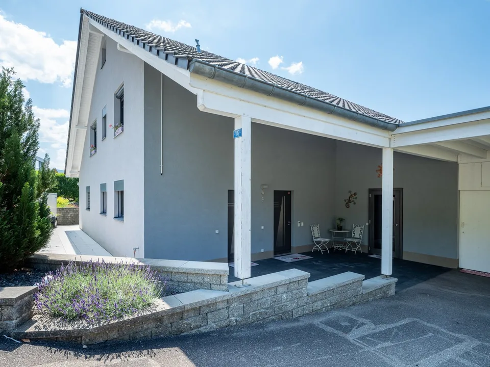Magnifique Villa de 8 pièces à Porrentruy – Élégance et Confort