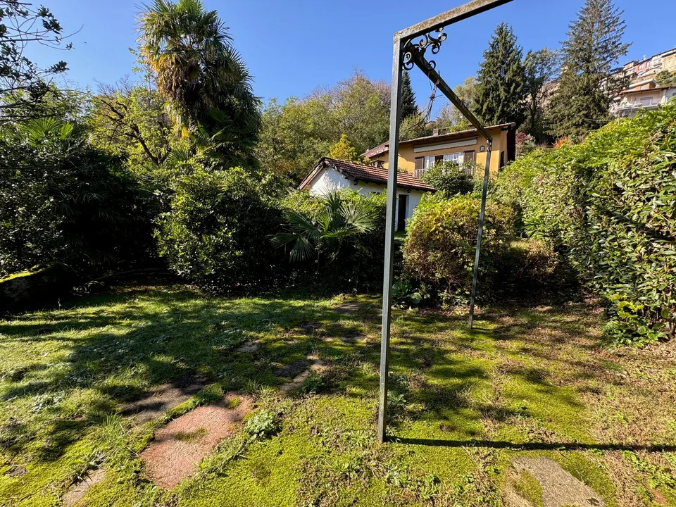 Maison unifamiliale à rénover dans un endroit ensoleillé et calme avec vue sur le lac de Lugano – photo 15 sur 19