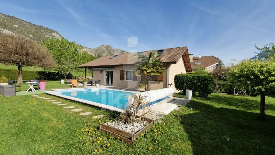 DOUSSARD Haus 6 Zimmer Ebenerdige Grundstück 1 064 m²