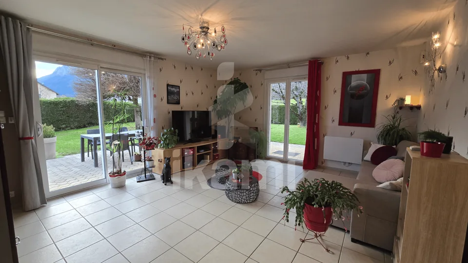 DOUSSARD Haus 6 Zimmer Ebenerdige Grundstück 1 064 m²