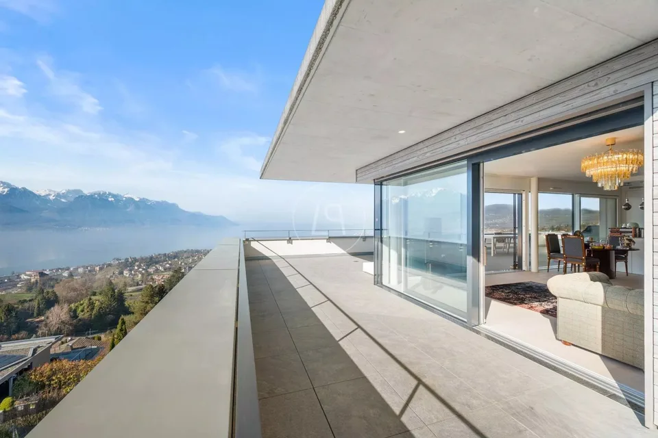 Schönes modernes Dachgeschoß mit Panoramablick in der Nähe von Montreux – Foto 7 von 13