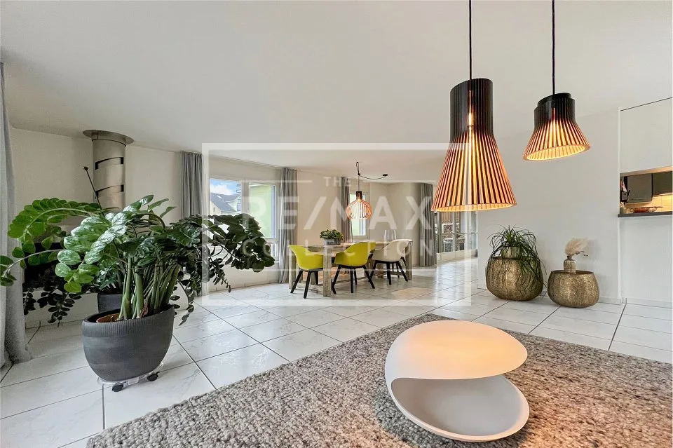 Abitare attraente con 3 ½ camere, balcone e terrazza