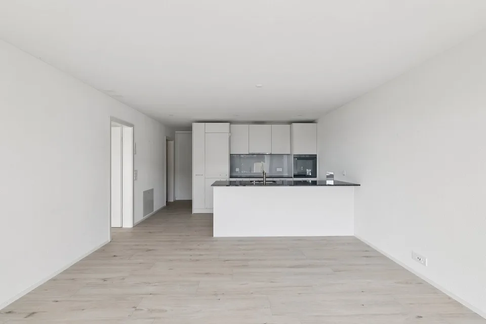 Idylle de vie avec terrasse, vue sur les Alpes et aménagement intérieur de haute qualité