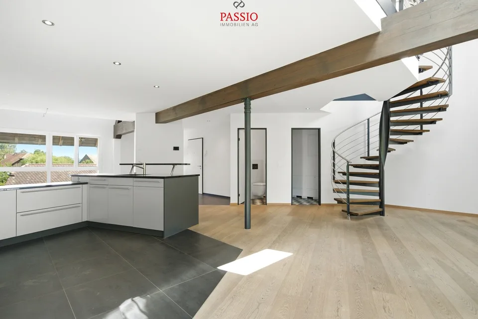 Abitare esclusivo su 3 livelli: appartamento di lusso 7 locali in posizione ideale