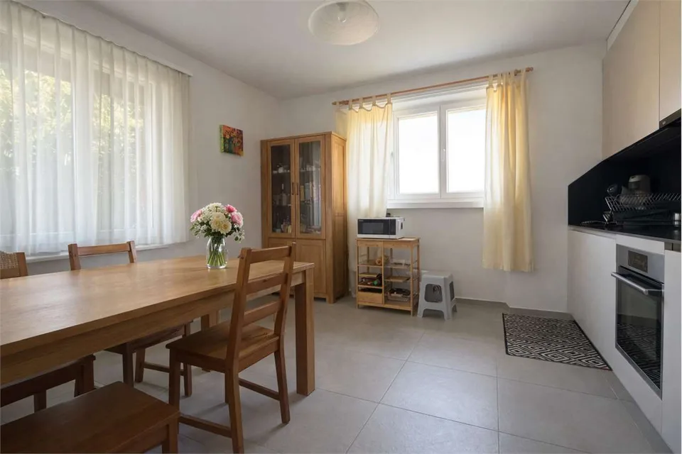 Gambarogno - Bifamilienhaus mit Seeblick - ideale Investition