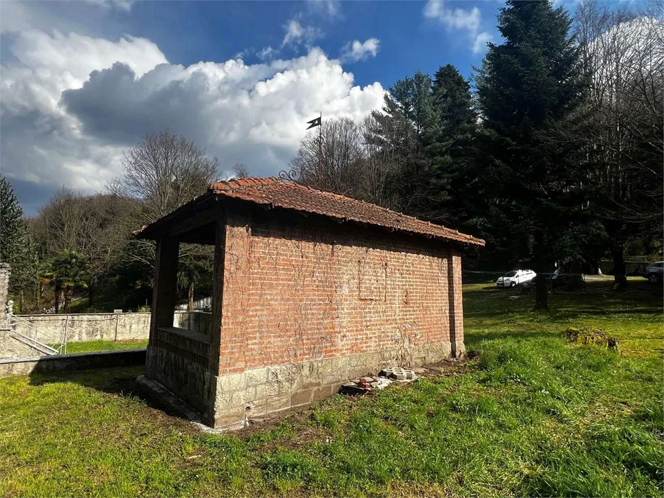 Piccola casa unifamiliare indipendente nel centro di Cuvio con ampio t – foto 13 di 13