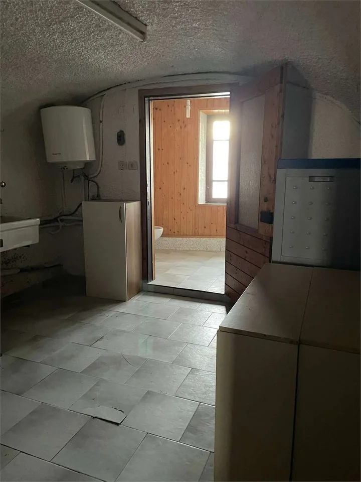 Haus im Dorf zur Renovierung in ruhiger und sonniger Lage – Foto 6 von 13