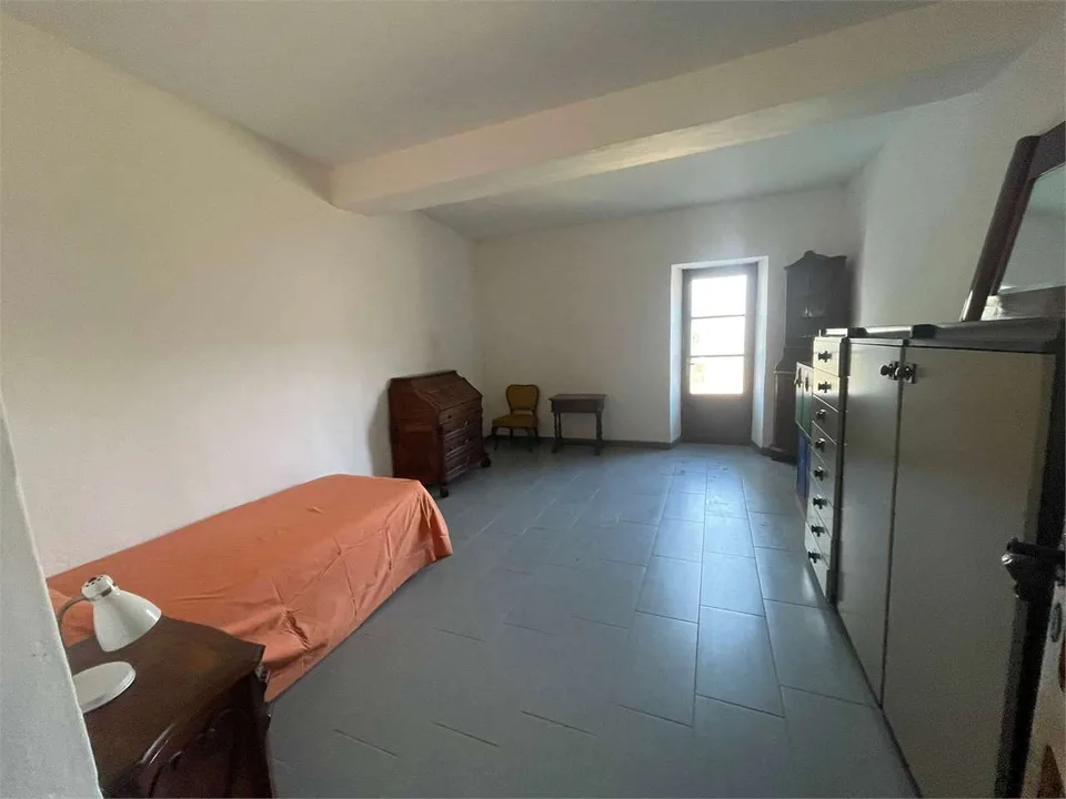 Haus auf dem Land zur Renovierung in ruhiger und sonniger Lage