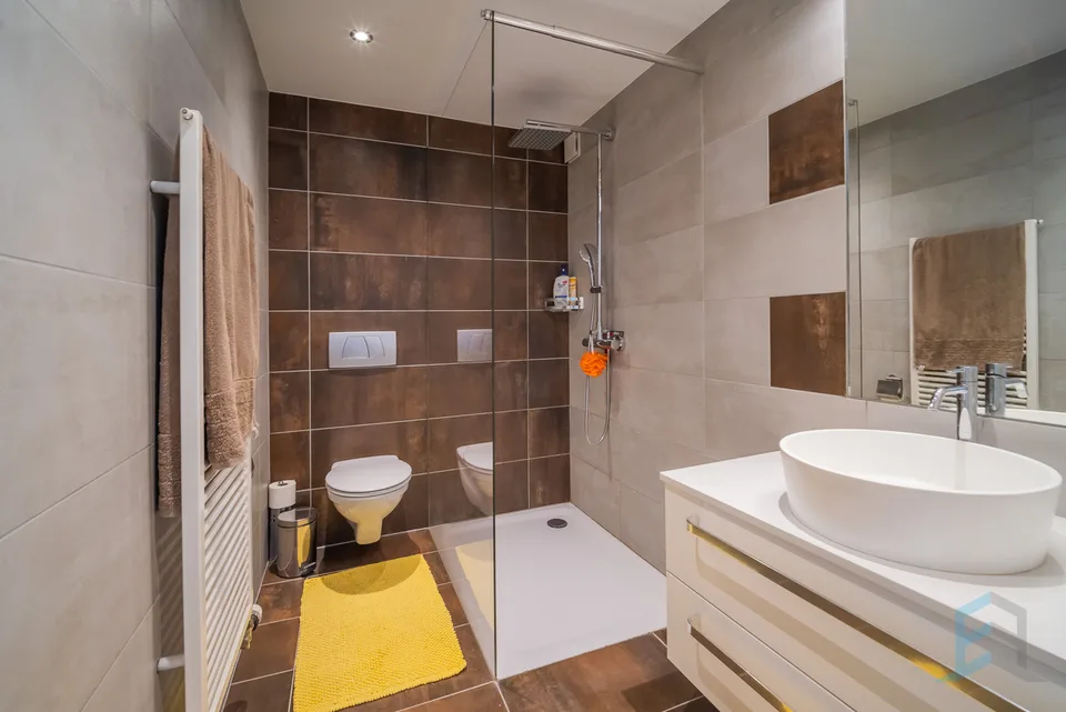 EXCLUSIVITE Splendide villa jumelée de 5 ½ pièces à Corin – Foto 8 von 13