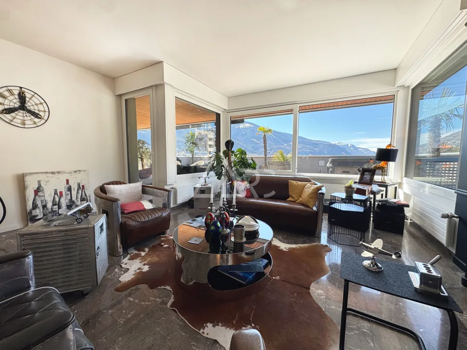 DUPLEX VON AUSSERGEWÖHNLICHER SCHÖNHEIT MIT 8.5 ZIMMERN, PRIVATLIFT UND PANORAMABLICK IN SIERRE