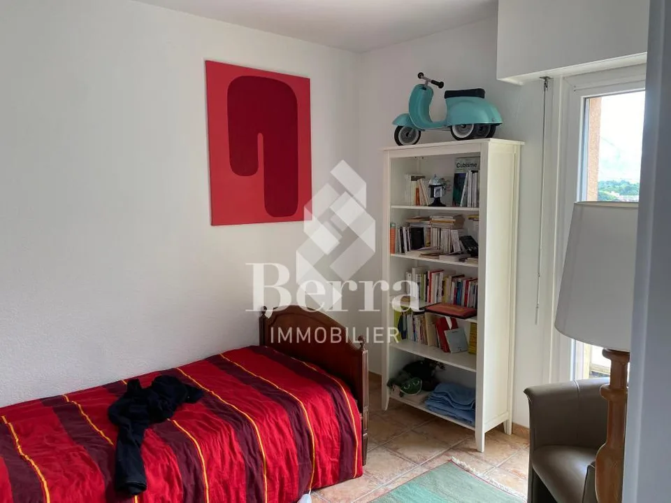 4,5 Zimmer - Super Preis-Leistungs-Verhältnis - letztes Stockwerk – Foto 9 von 13