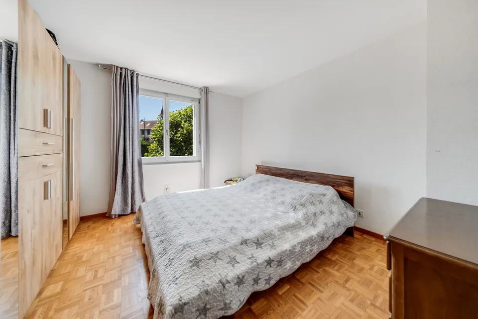 APPARTAMENTO - CENTRALE - BALCONE E POSTO AUTO - ESCLUSIVA